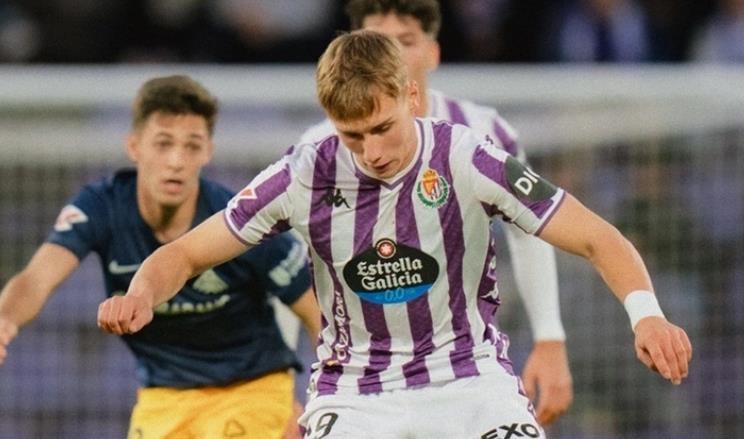 官方：皇马卡斯蒂亚租借巴拉多利德前锋阿德里安-阿努