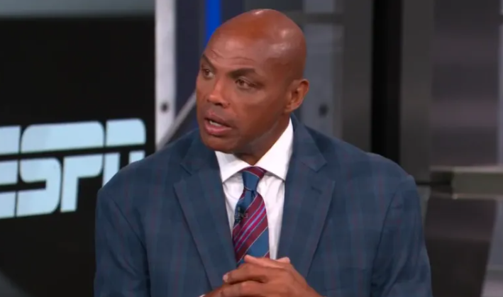 九游游戏中心官网-领先20分还投3分？巴克利：在我的年代，你会被狠狠打到替补席！